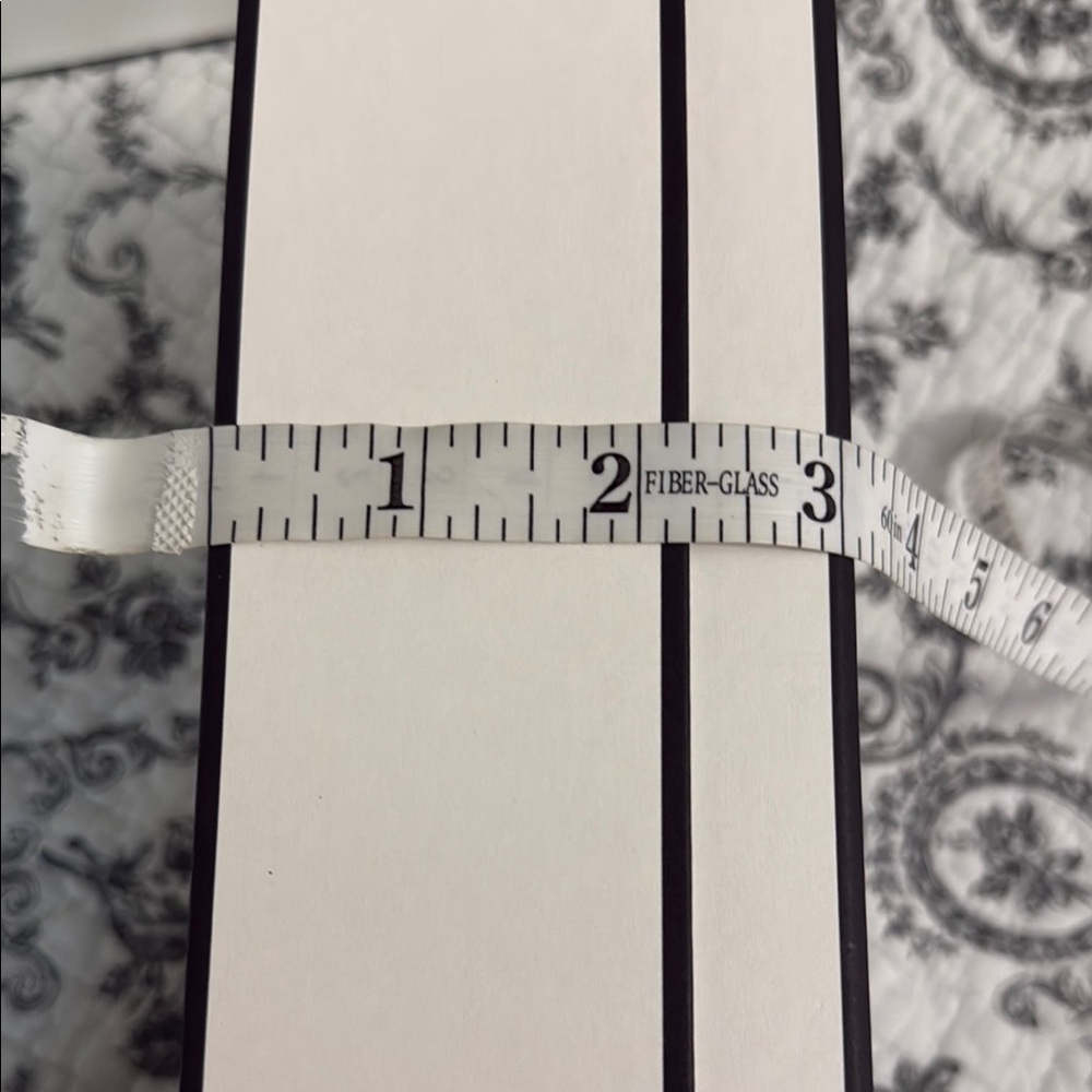 Chanel Classic White Wallet Box and Matching Gift Bag Duo & Tissue; New - Picture 5 of 13